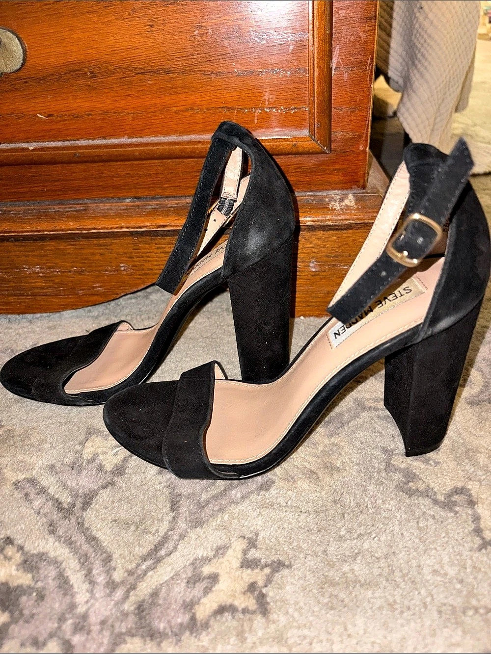 Steve Madden Carrson Black Suede Block Heel Sandal US 8